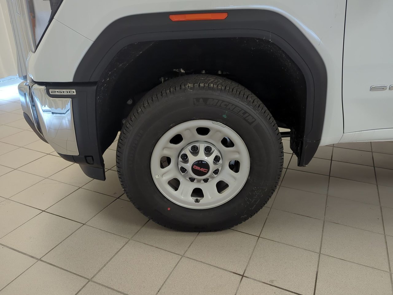 2025 GMC Sierra 2500HD Pro-9