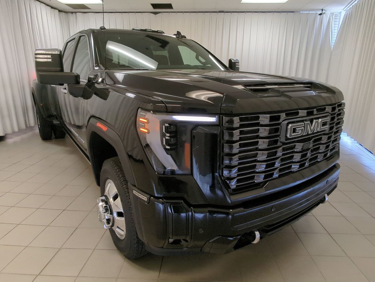 2025 GMC Sierra 3500 HD DENALI ULTIMATE DRW-1