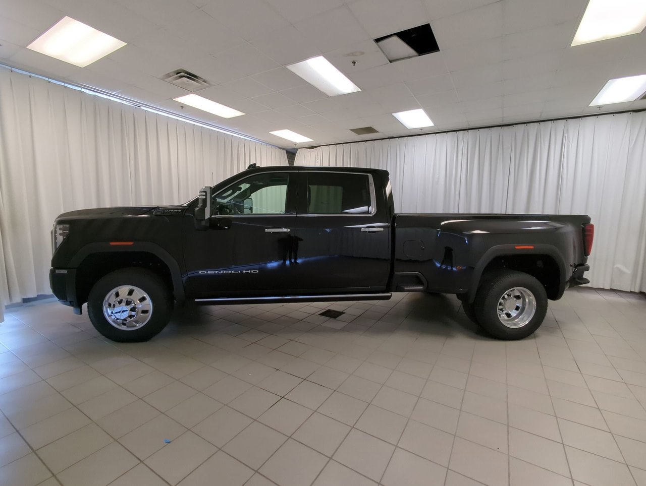 2025 GMC Sierra 3500 HD DENALI ULTIMATE DRW-4