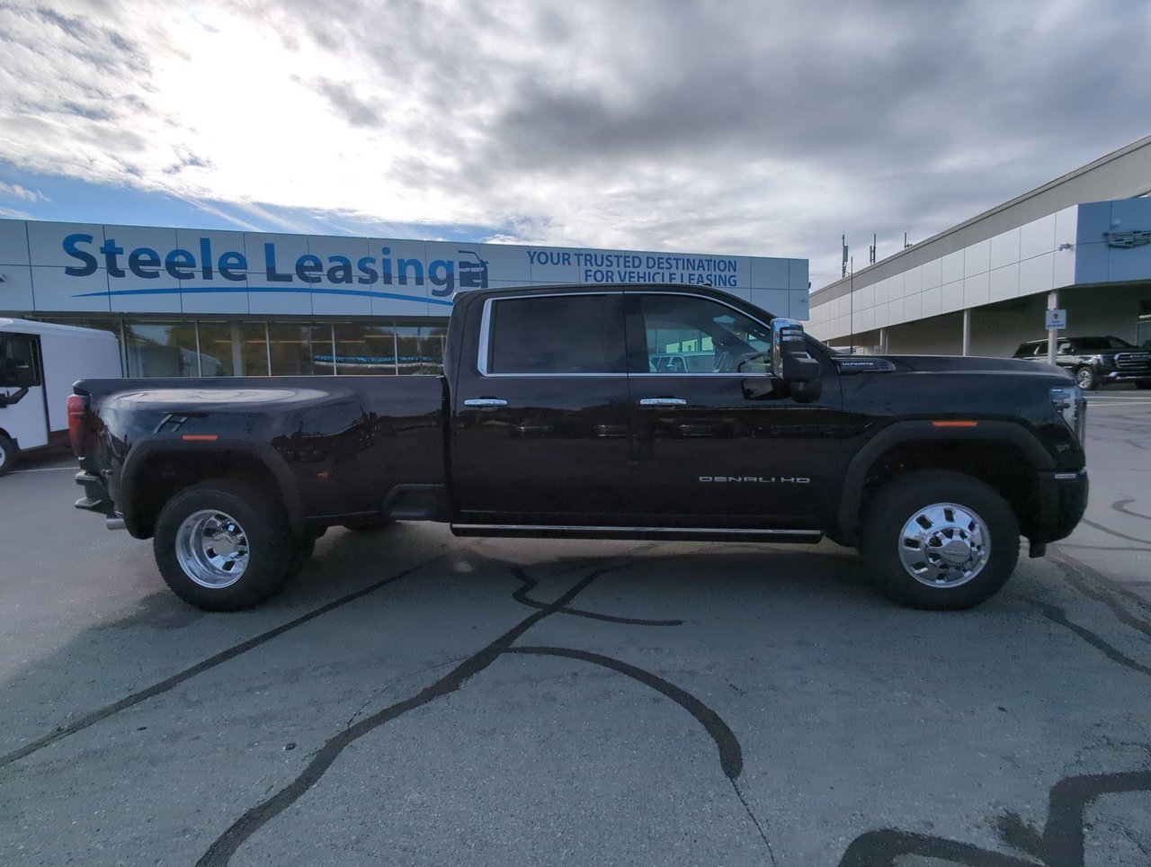 2026 GMC Sierra 3500 HD DENALI ULTIMATE DRW-8