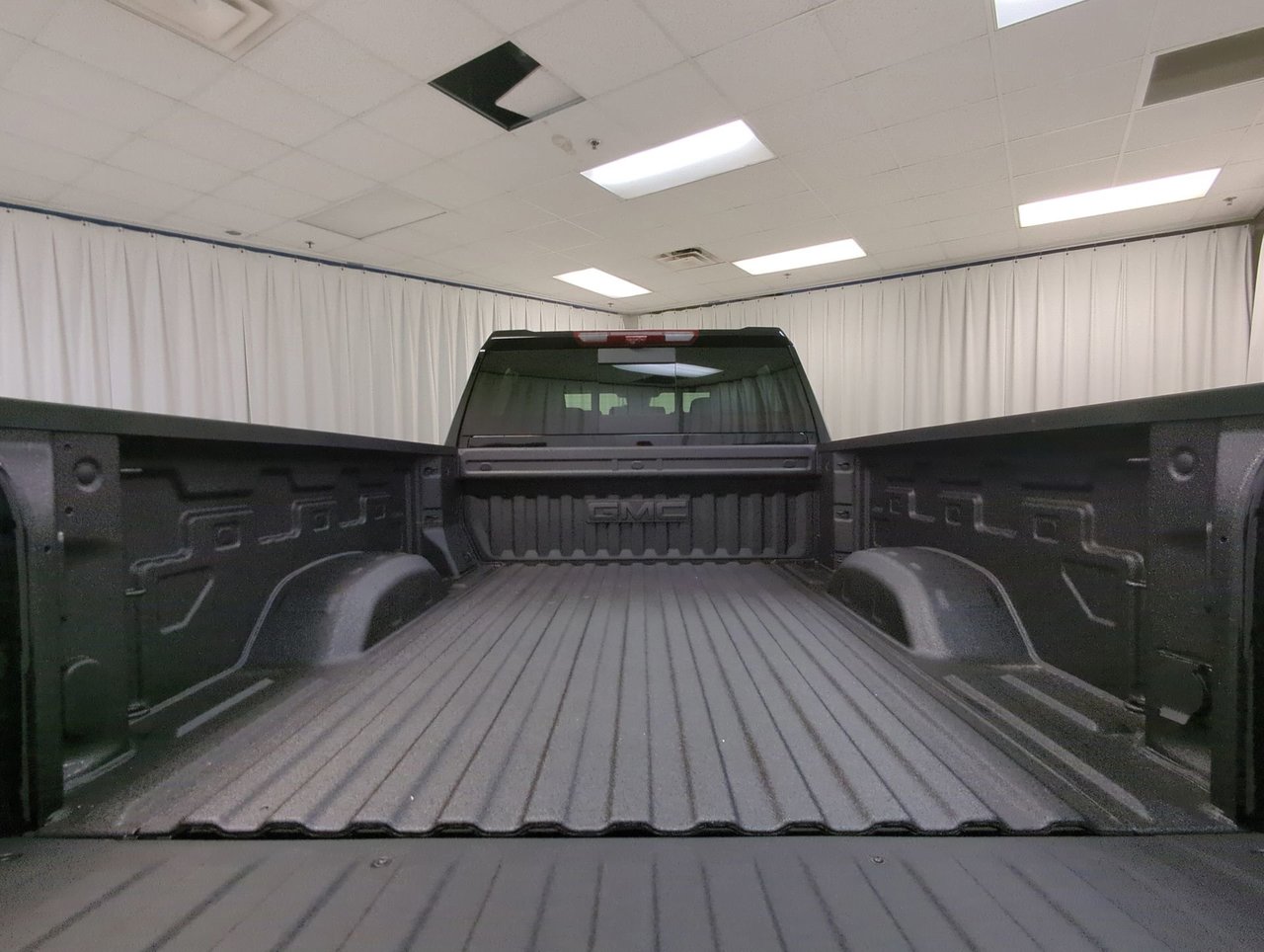 2026 GMC Sierra 3500 HD DENALI SRW-23