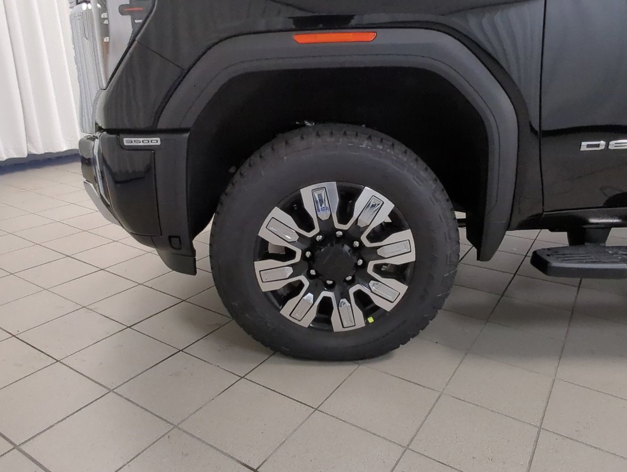 2026 GMC Sierra 3500 HD DENALI SRW-9