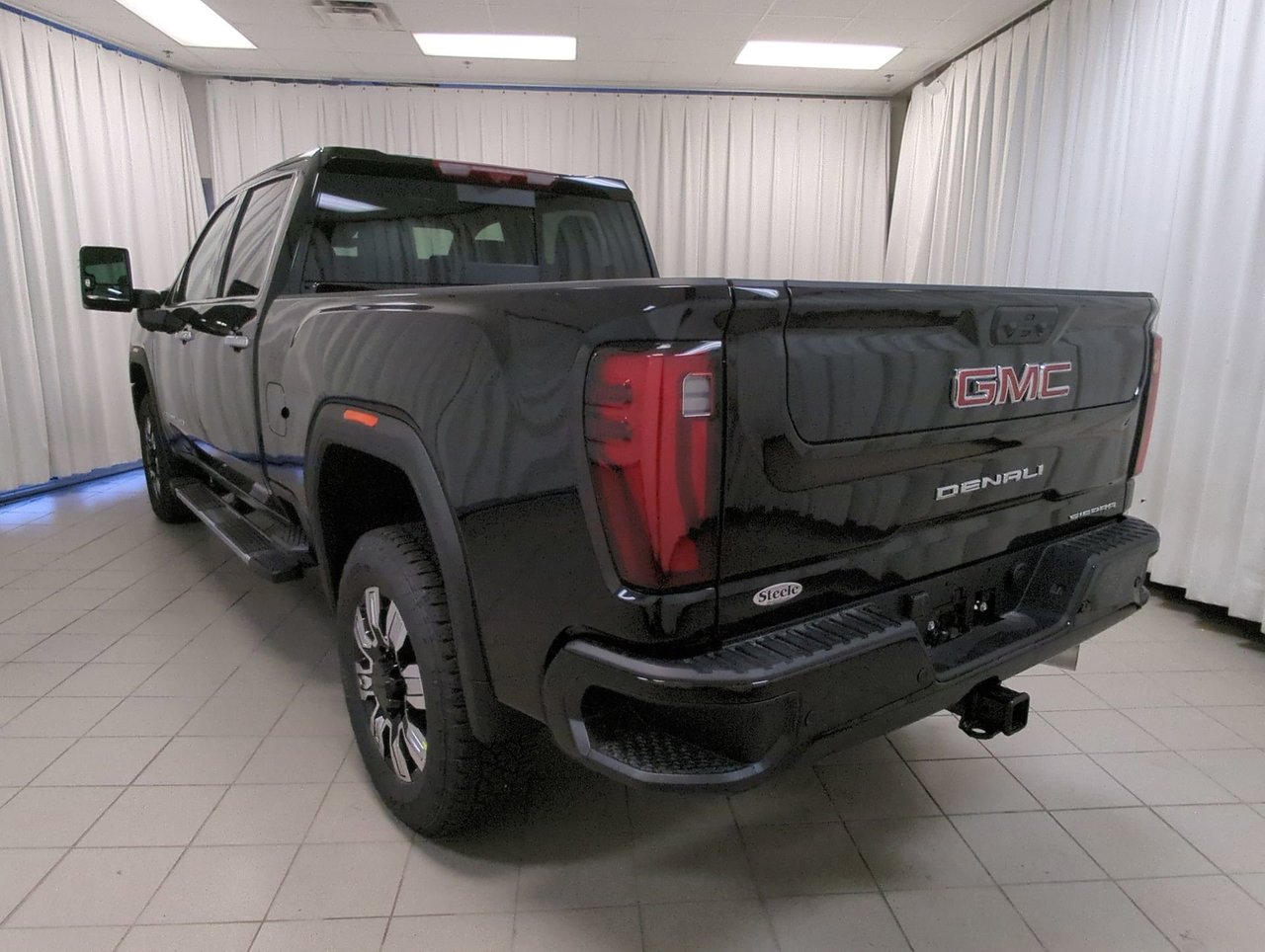 2026 GMC Sierra 3500 HD DENALI SRW-5