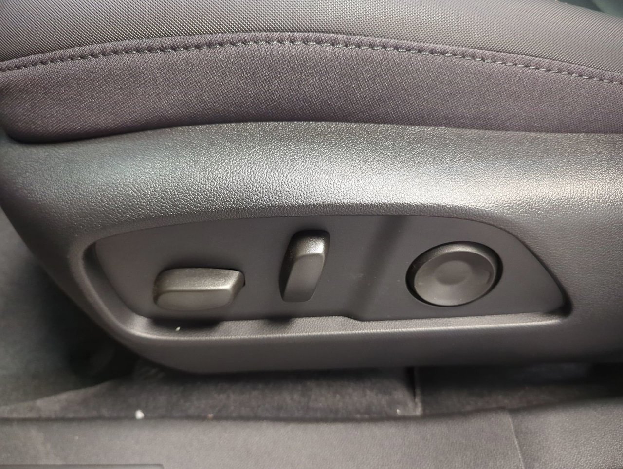 2026 GMC Terrain AT4-11