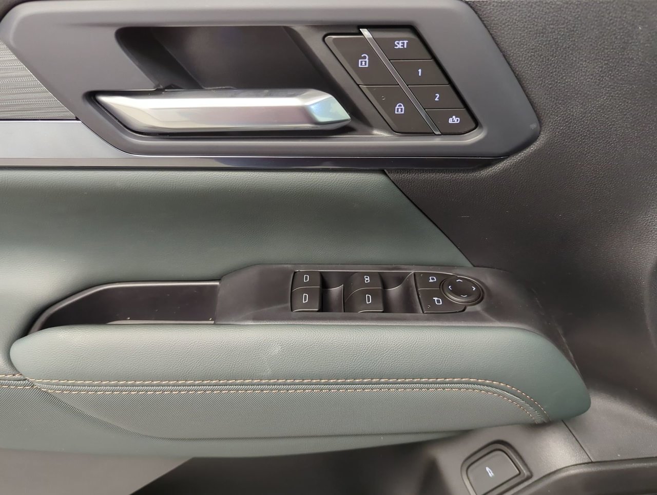 2026 GMC Terrain AT4-12