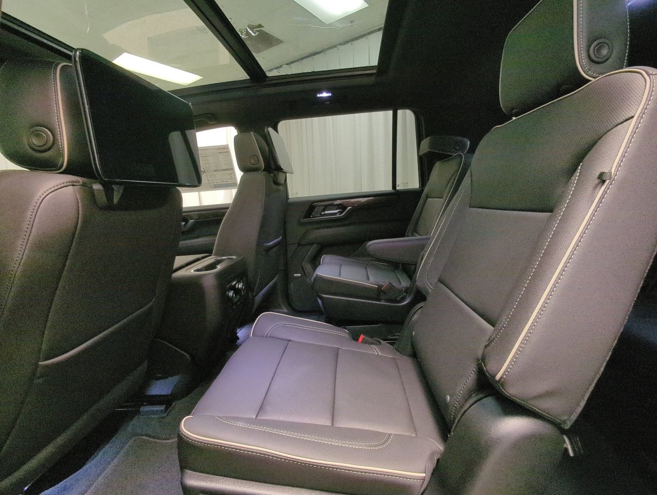 2025 GMC Yukon XL Elevation-22