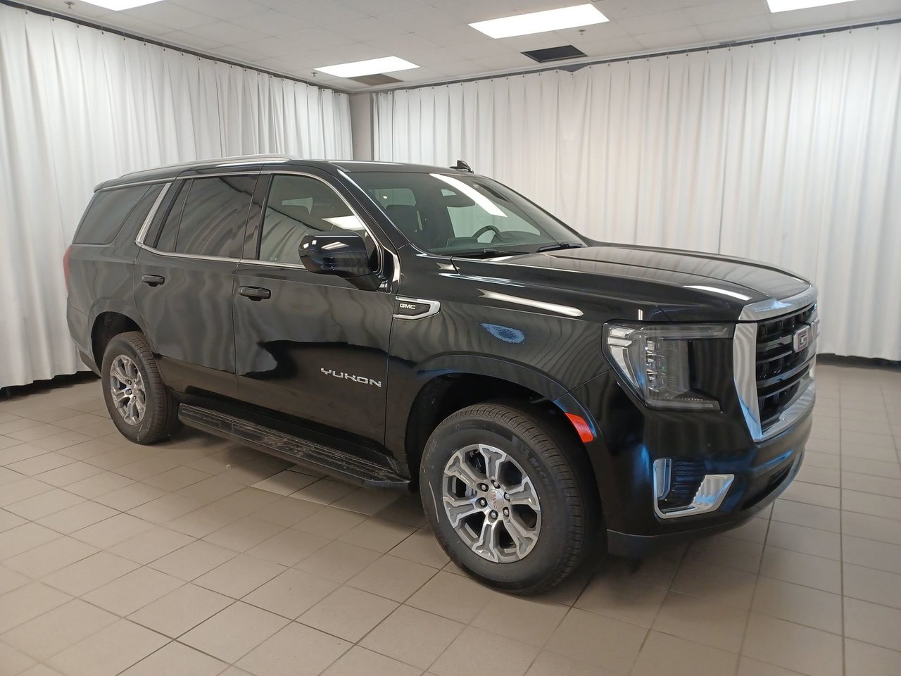 2024 GMC Yukon SLE-7