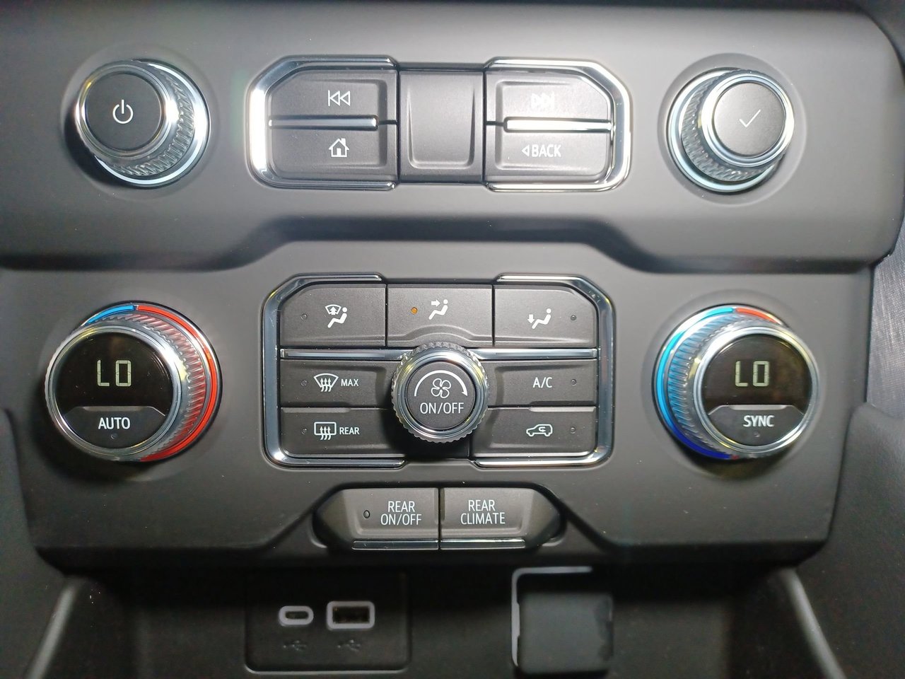 2024 GMC Yukon SLE-18
