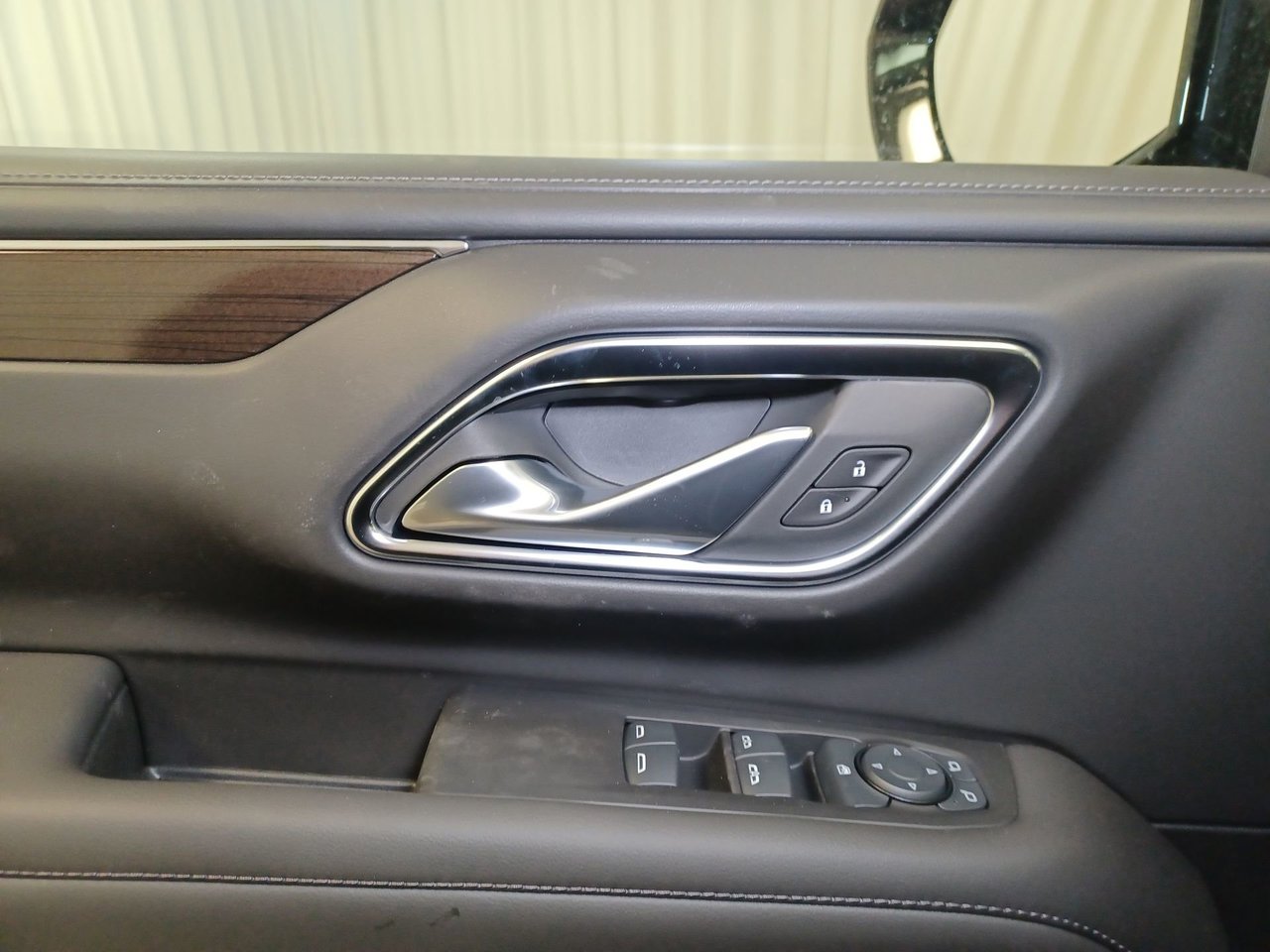 2024 GMC Yukon SLE-12