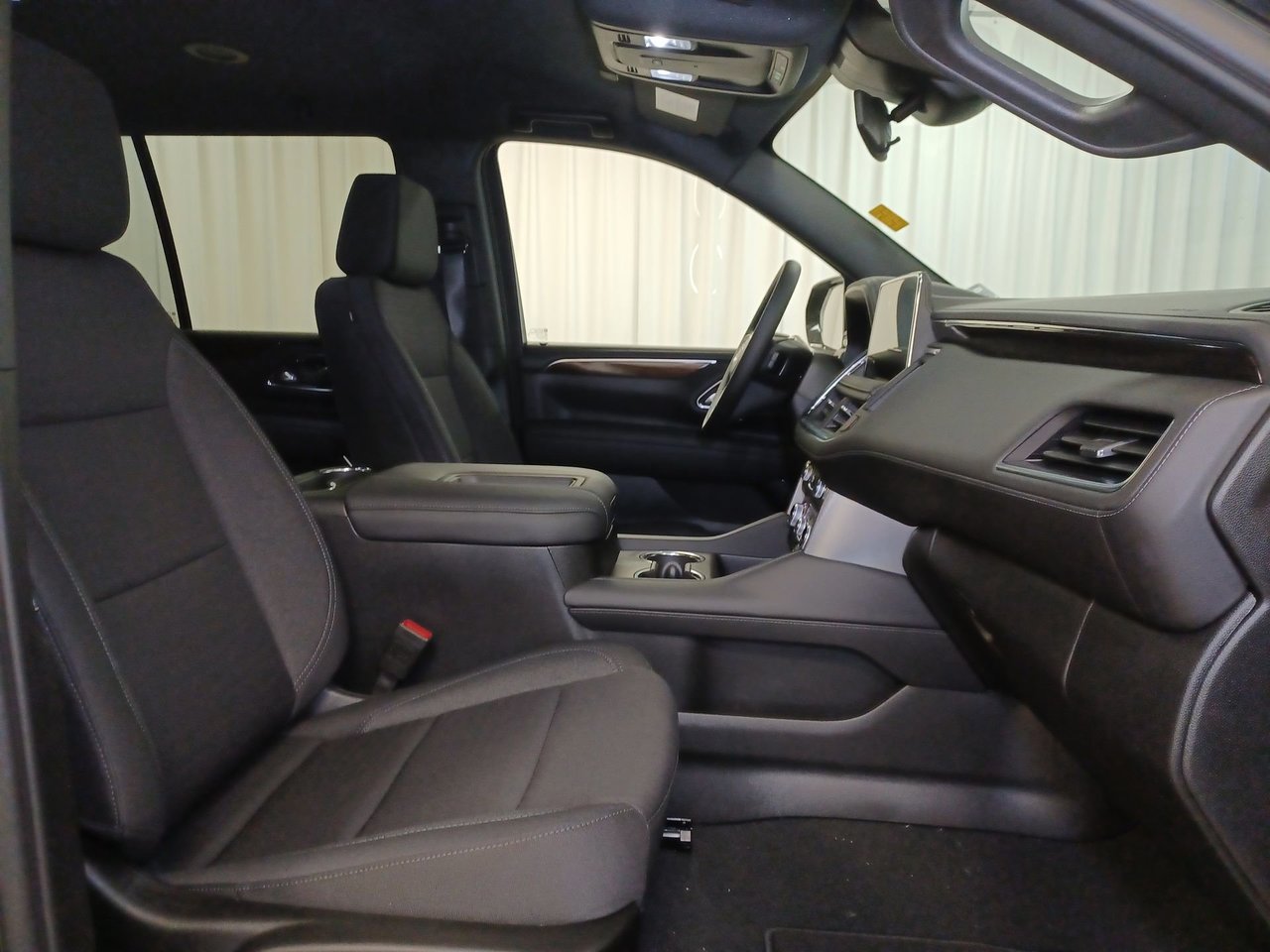 2024 GMC Yukon SLE-24