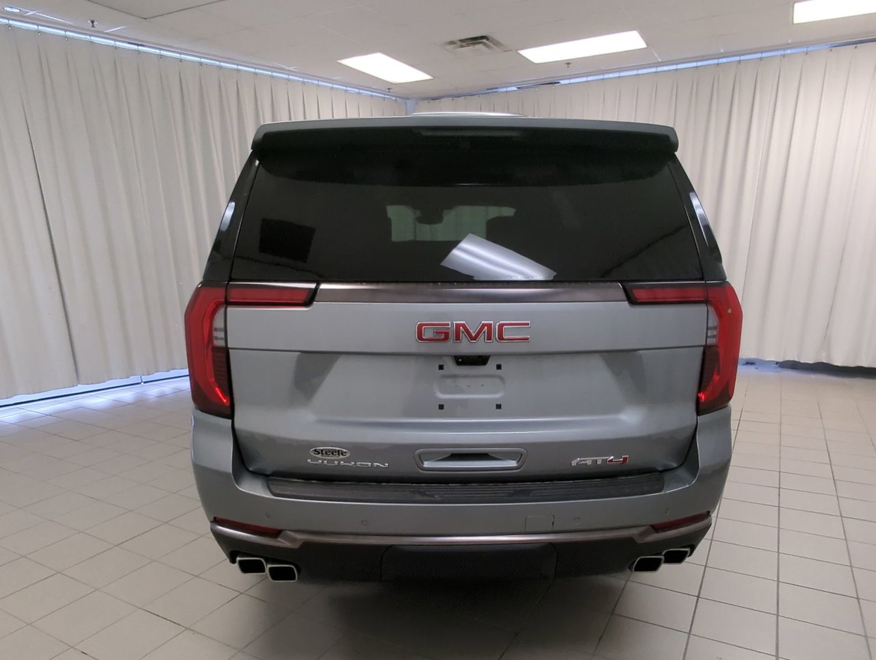 2025 GMC Yukon AT4 Ultimate-6