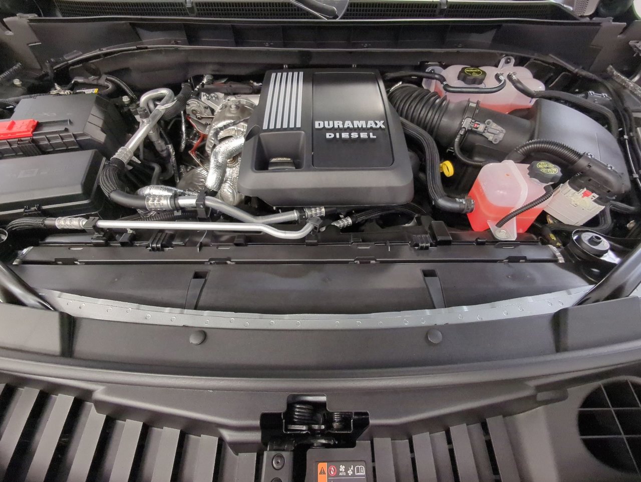 2025 GMC Yukon AT4 Ultimate-26