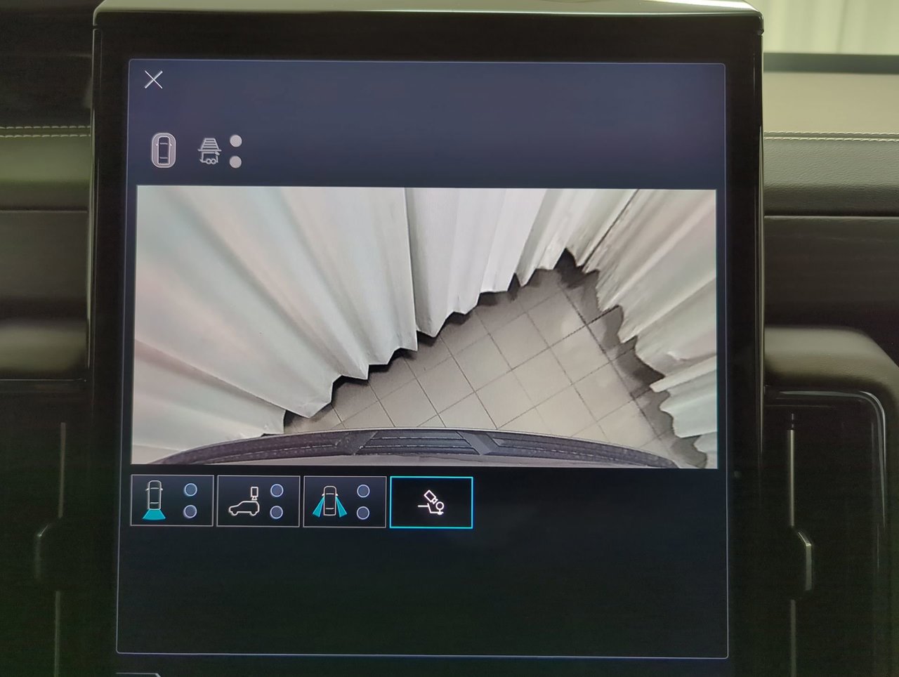 2025 GMC Yukon AT4 Ultimate-16