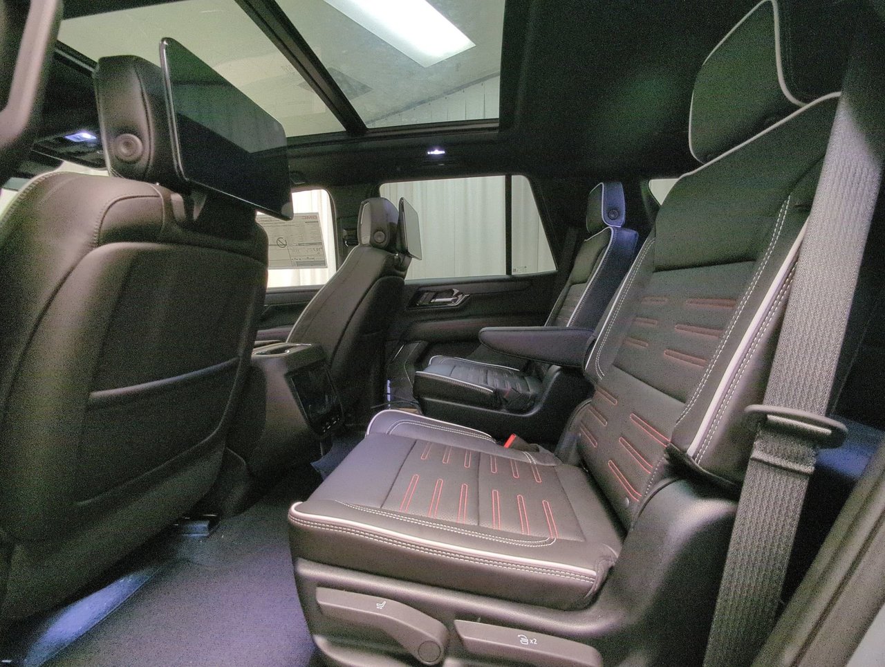 2025 GMC Yukon AT4 Ultimate-22