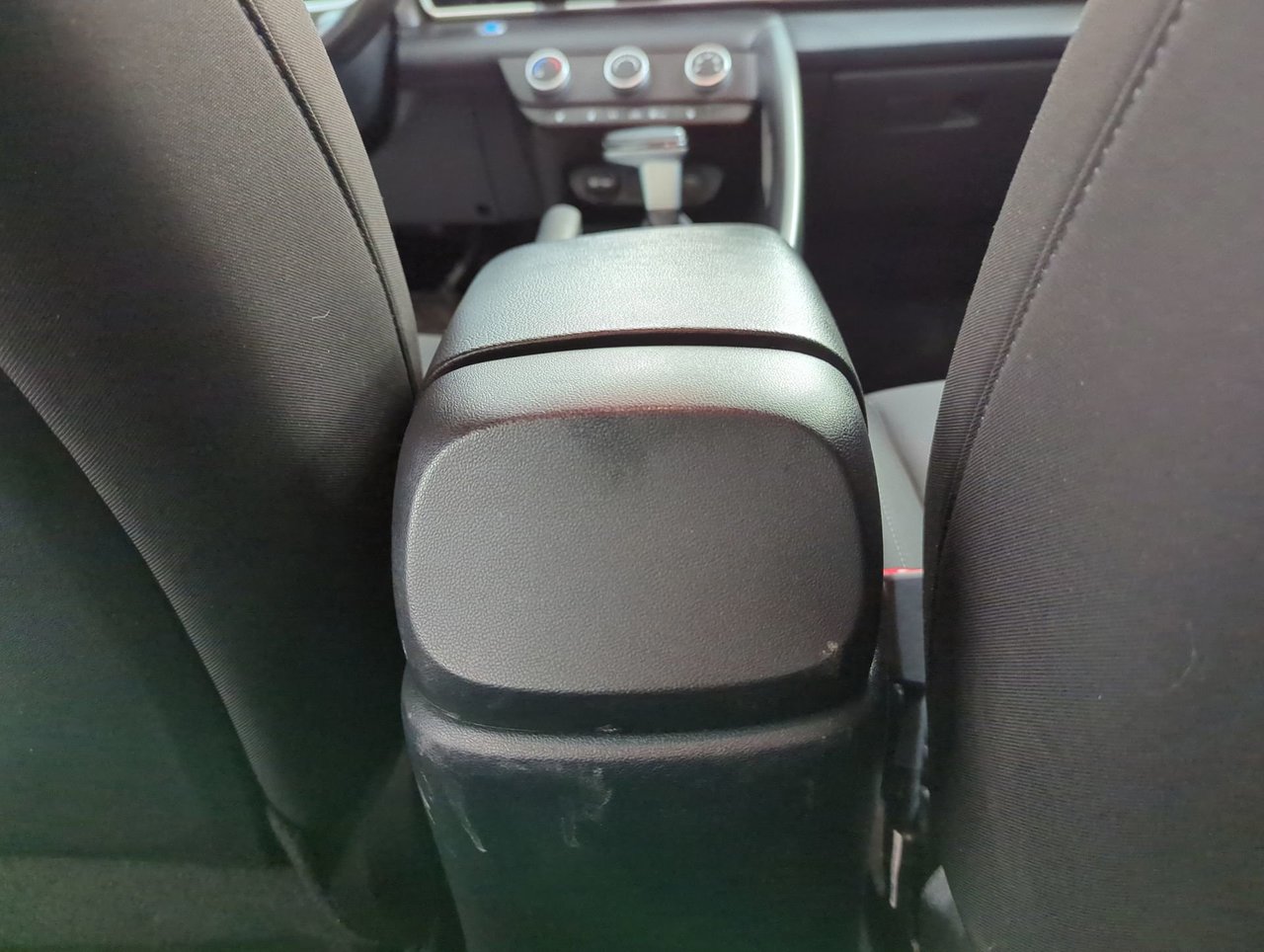 2022 Hyundai Elantra Preferred-19