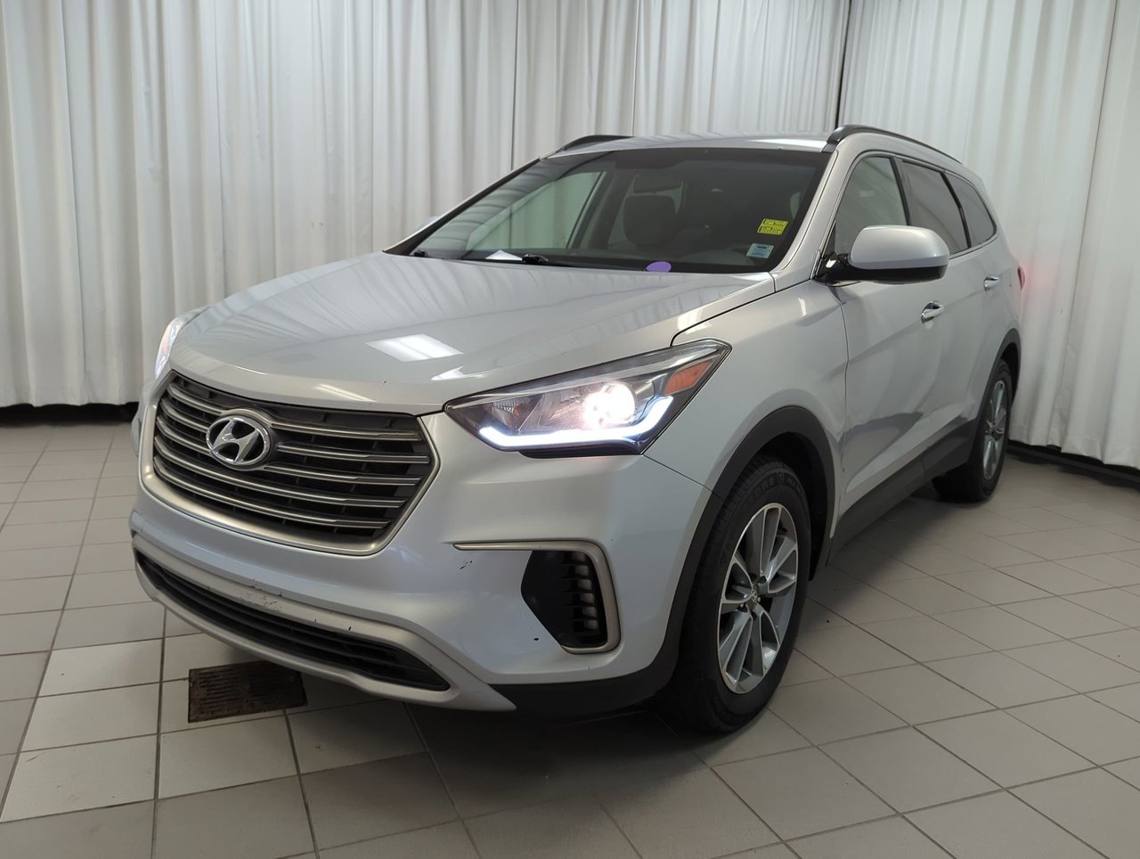 2018 Hyundai Santa Fe XL BASE-3