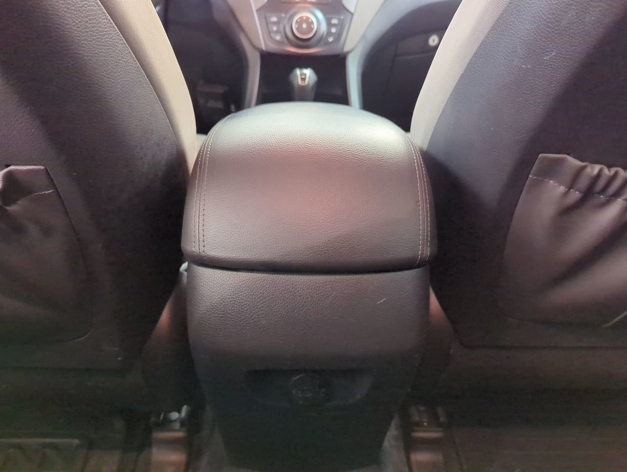 2018 Hyundai Santa Fe XL BASE-19