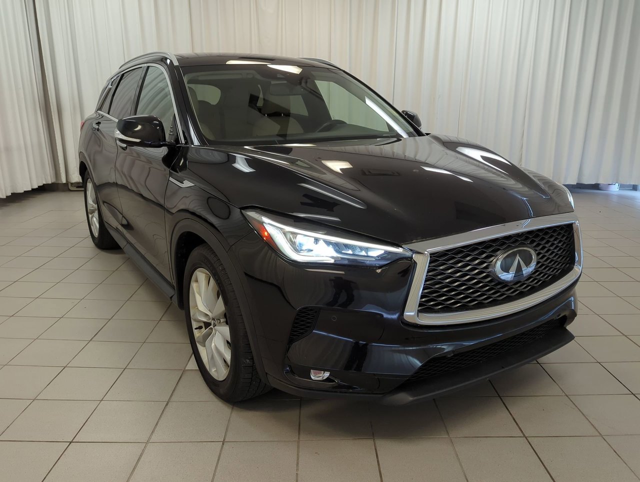 2019 Infiniti QX50 LUXE-1