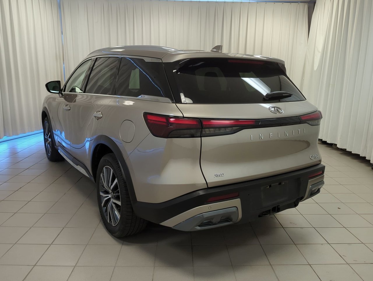 2023 Infiniti QX60 Sensory-5