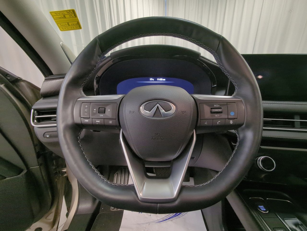 2023 Infiniti QX60 Sensory-13