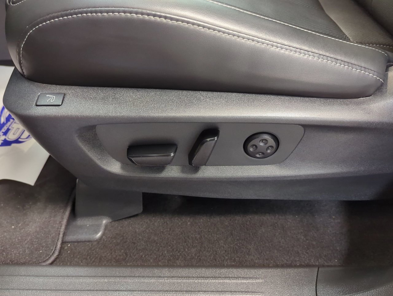 2023 Infiniti QX60 Sensory-11