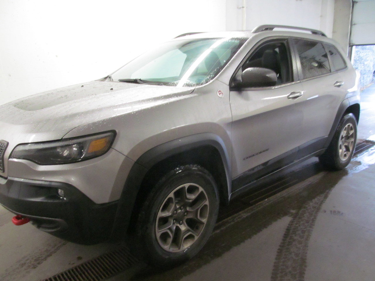2020 Jeep Cherokee Trailhawk-1
