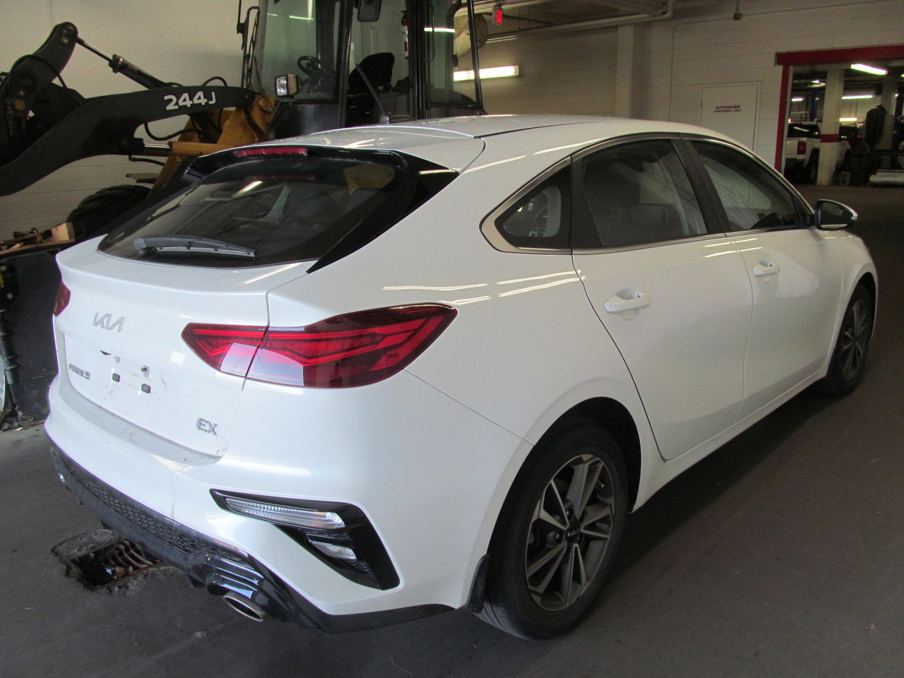 2022 Kia Forte5 EX-3