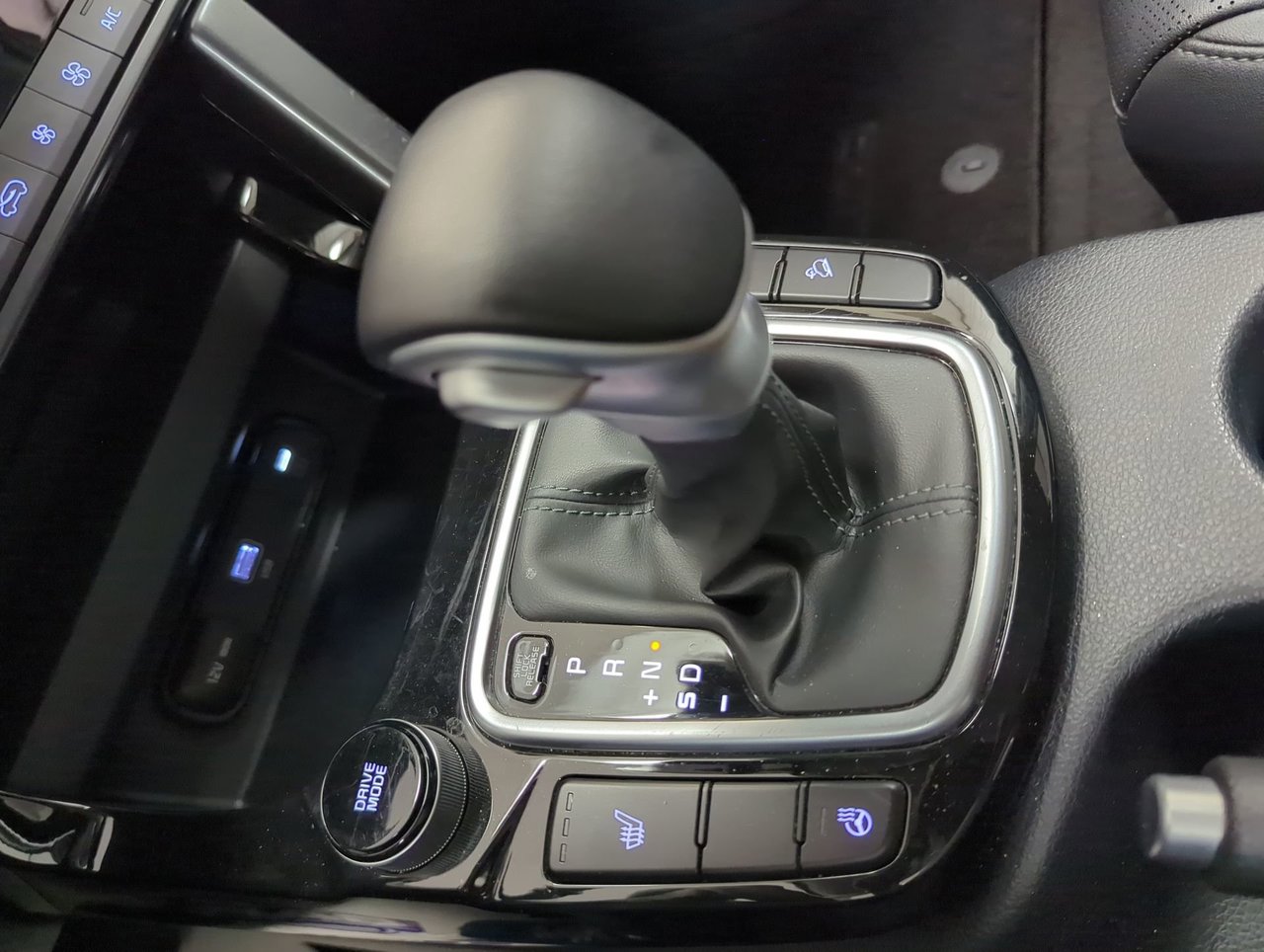 2025 Kia Seltos EX-18