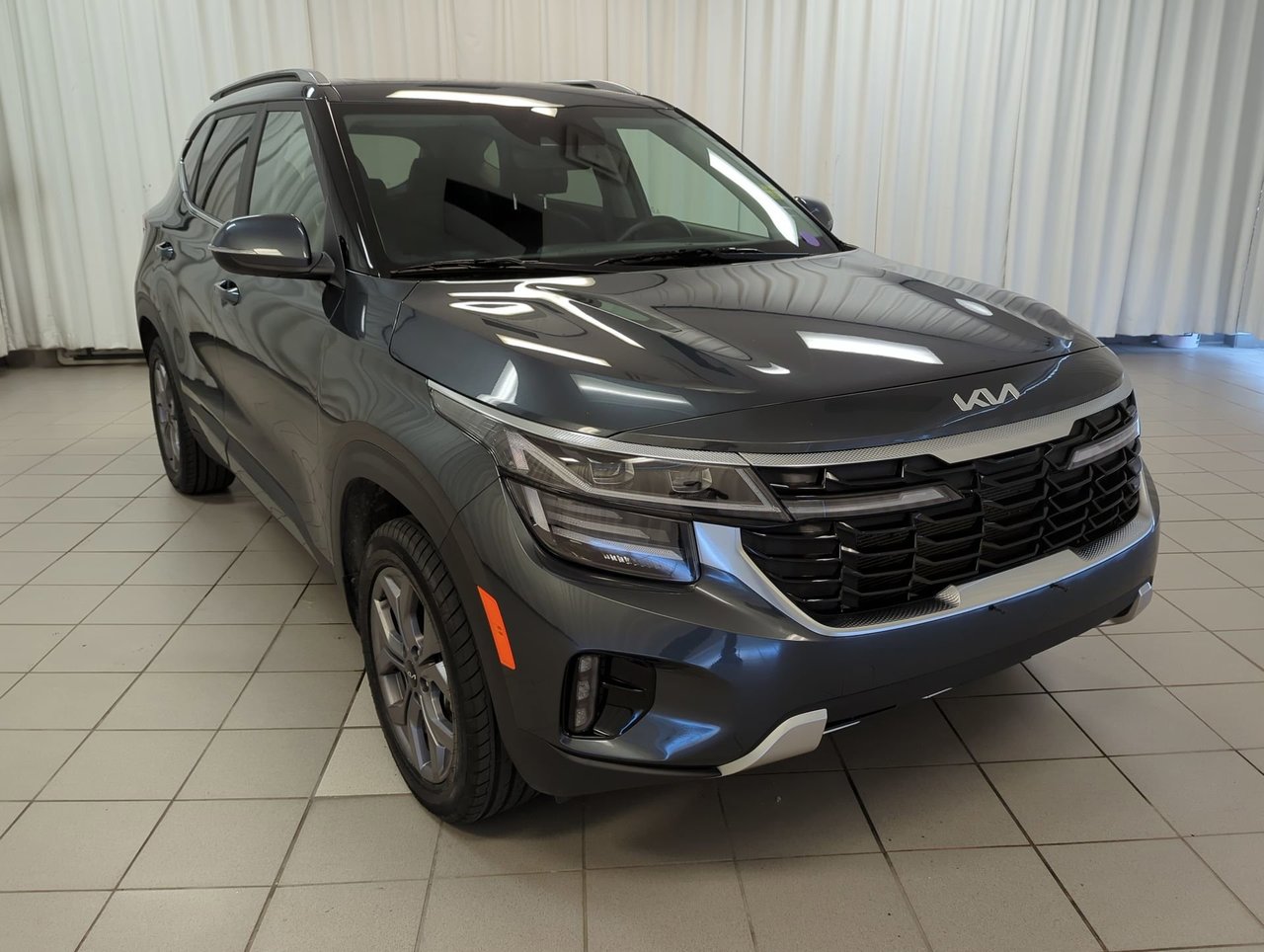 2025 Kia Seltos EX-1