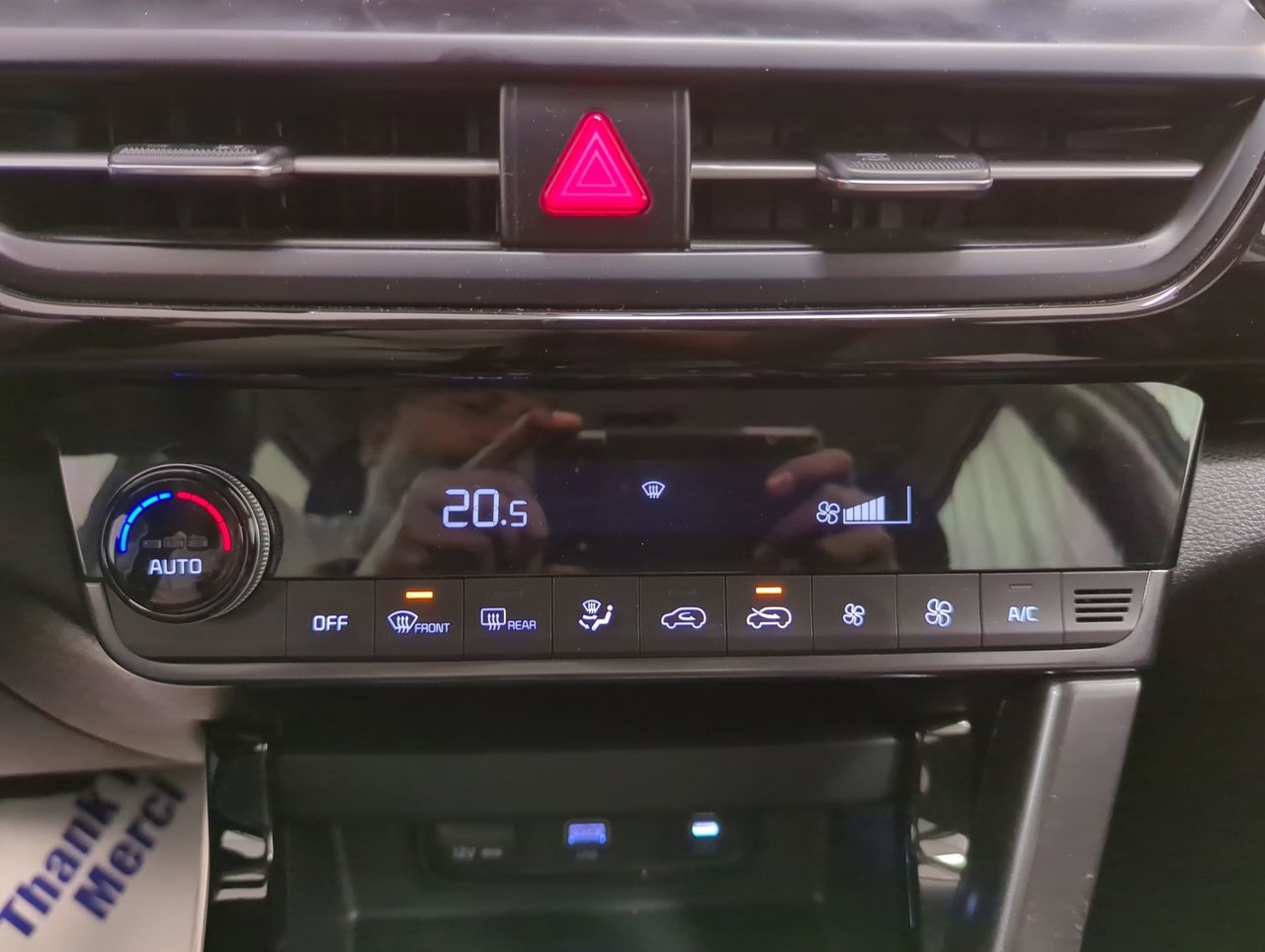 2025 Kia Seltos EX-17