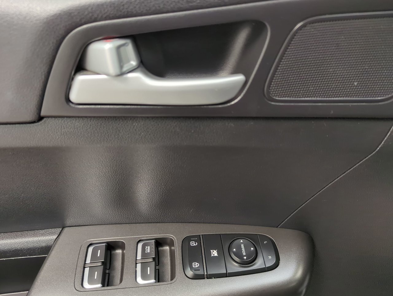 2018 Kia Sportage LX-12