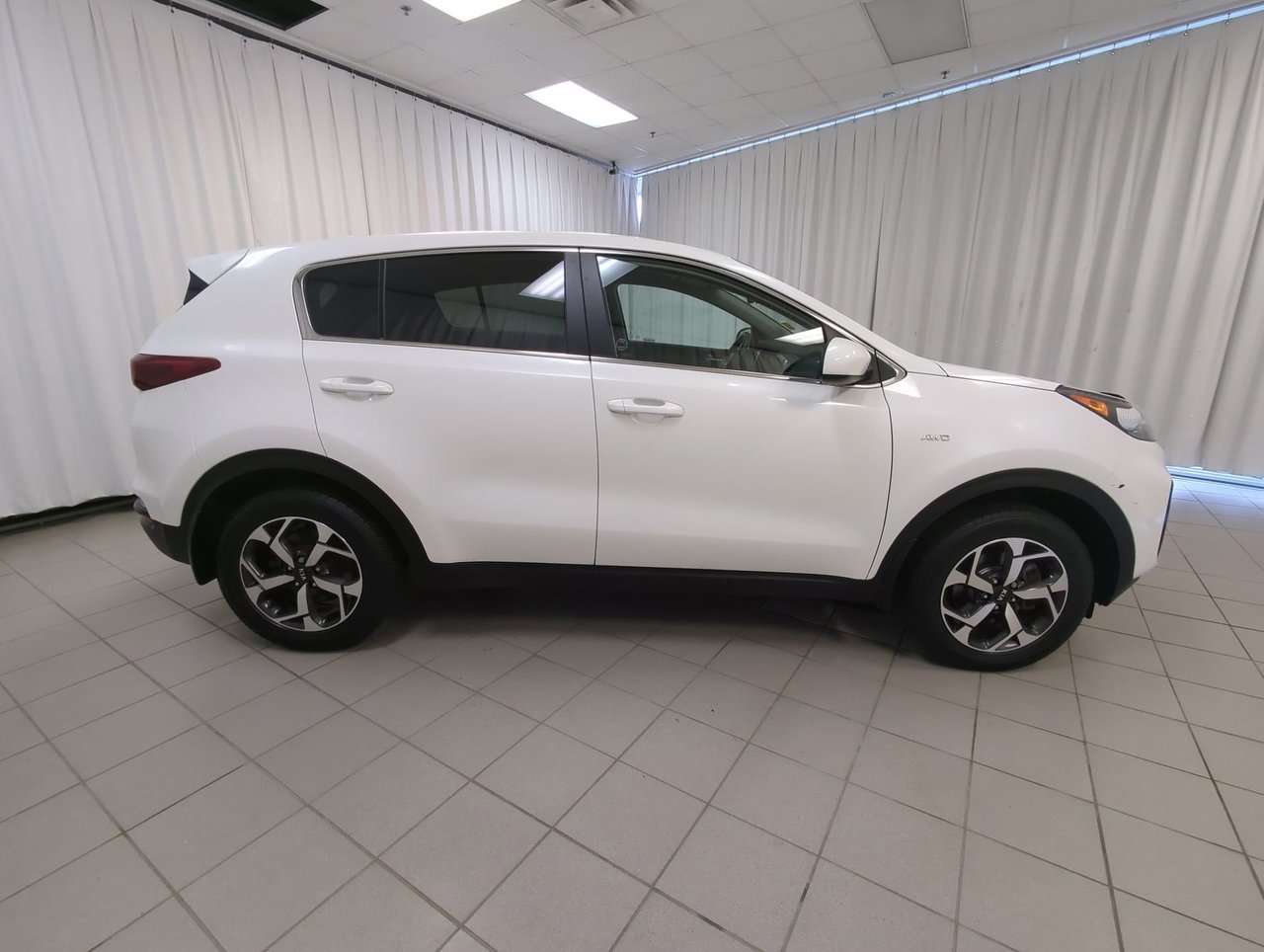 2020 Kia Sportage LX-8