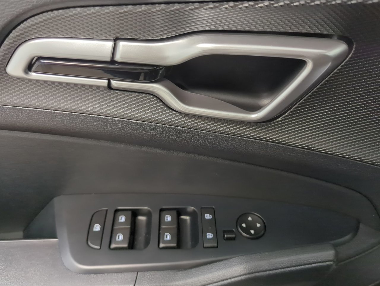 2024 Kia Sportage LX-12