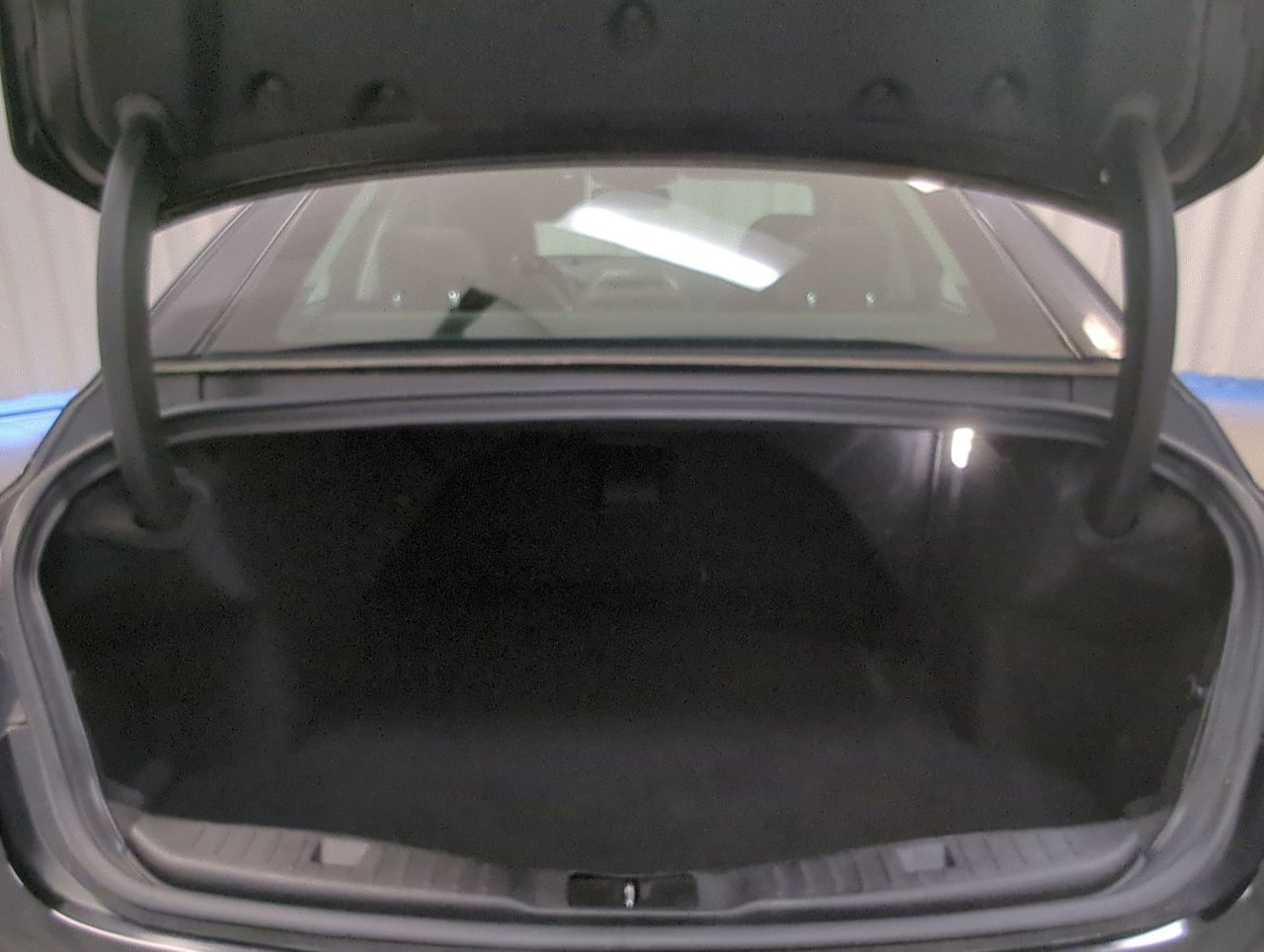 2016 Lincoln MKZ BASE-22