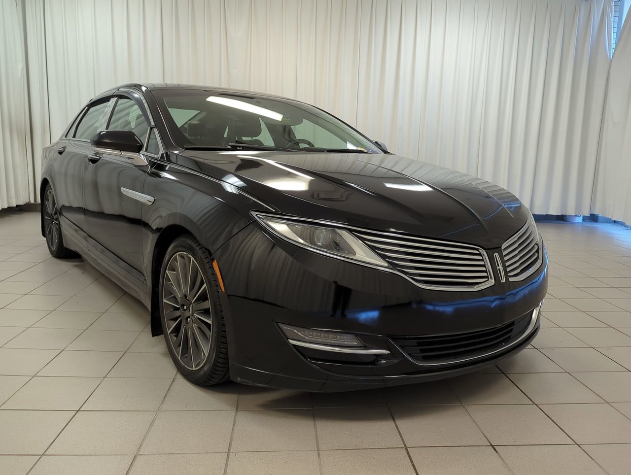 2016 Lincoln MKZ BASE-1