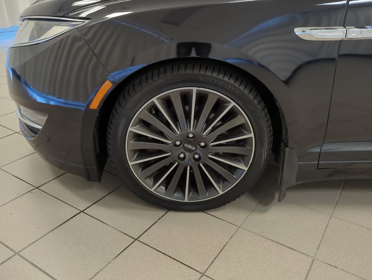 2016 Lincoln MKZ BASE-9