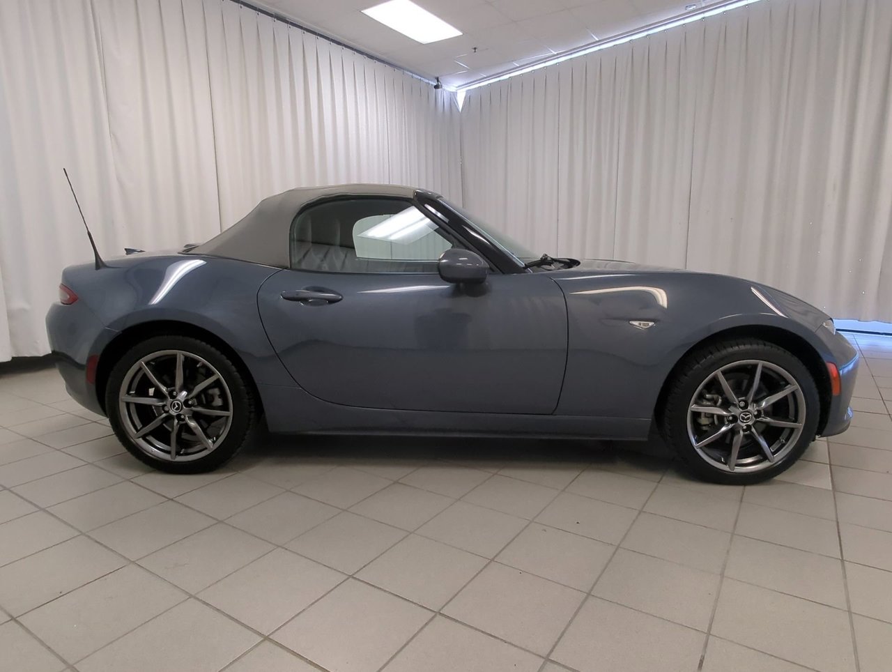 2020 Mazda MX-5 GT-8