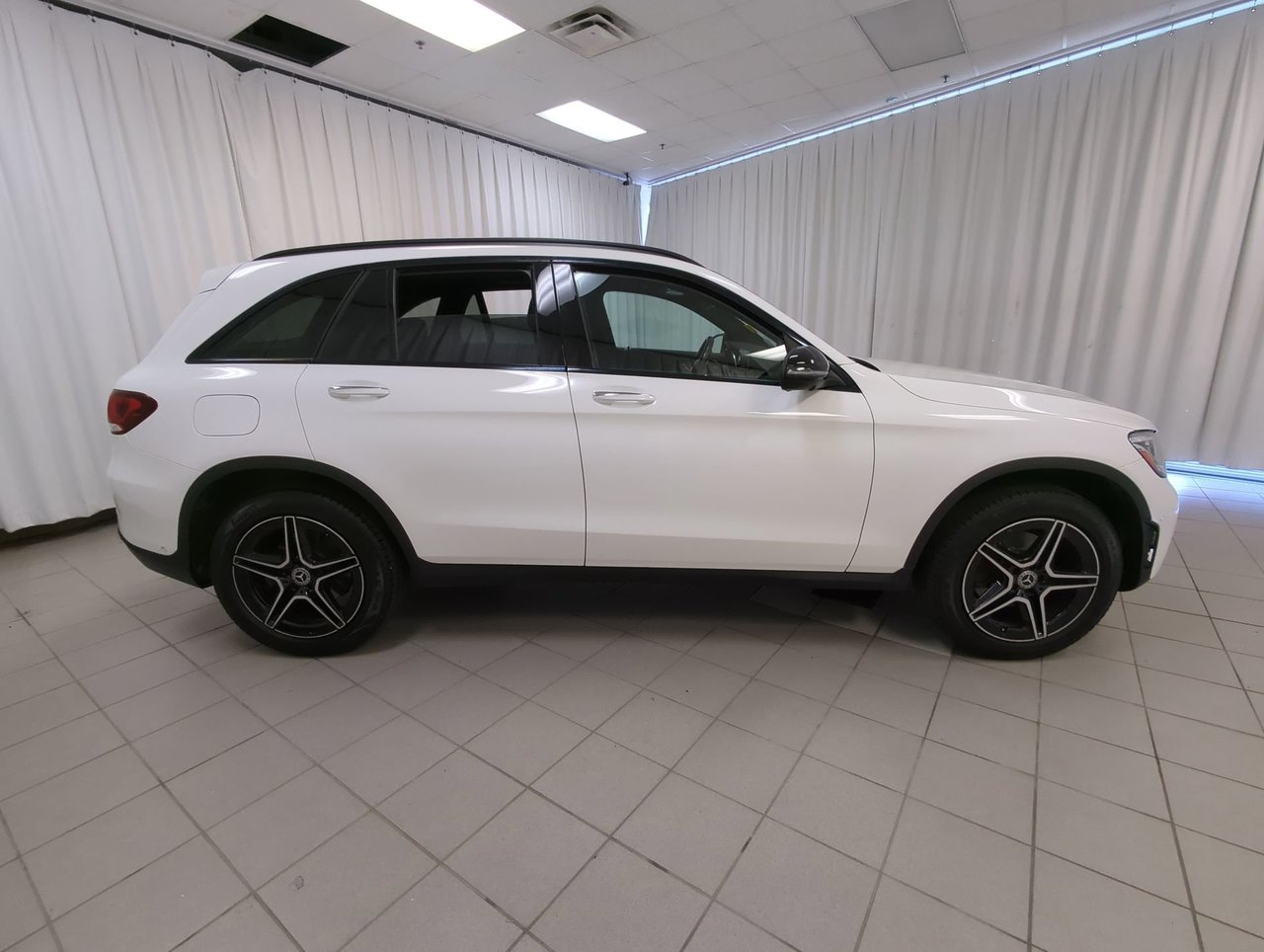 2022 Mercedes-Benz GLC 300-8