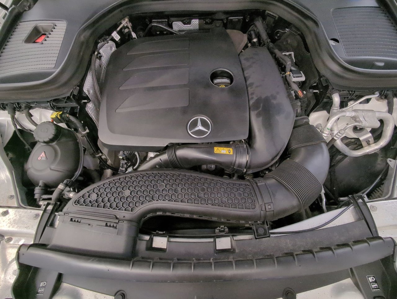 2022 Mercedes-Benz GLC 300-25