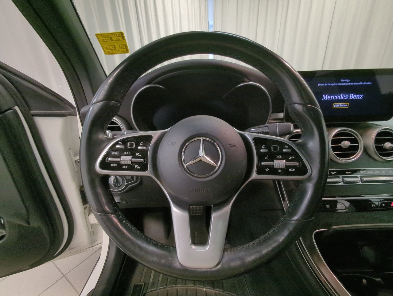 2022 Mercedes-Benz GLC 300-13