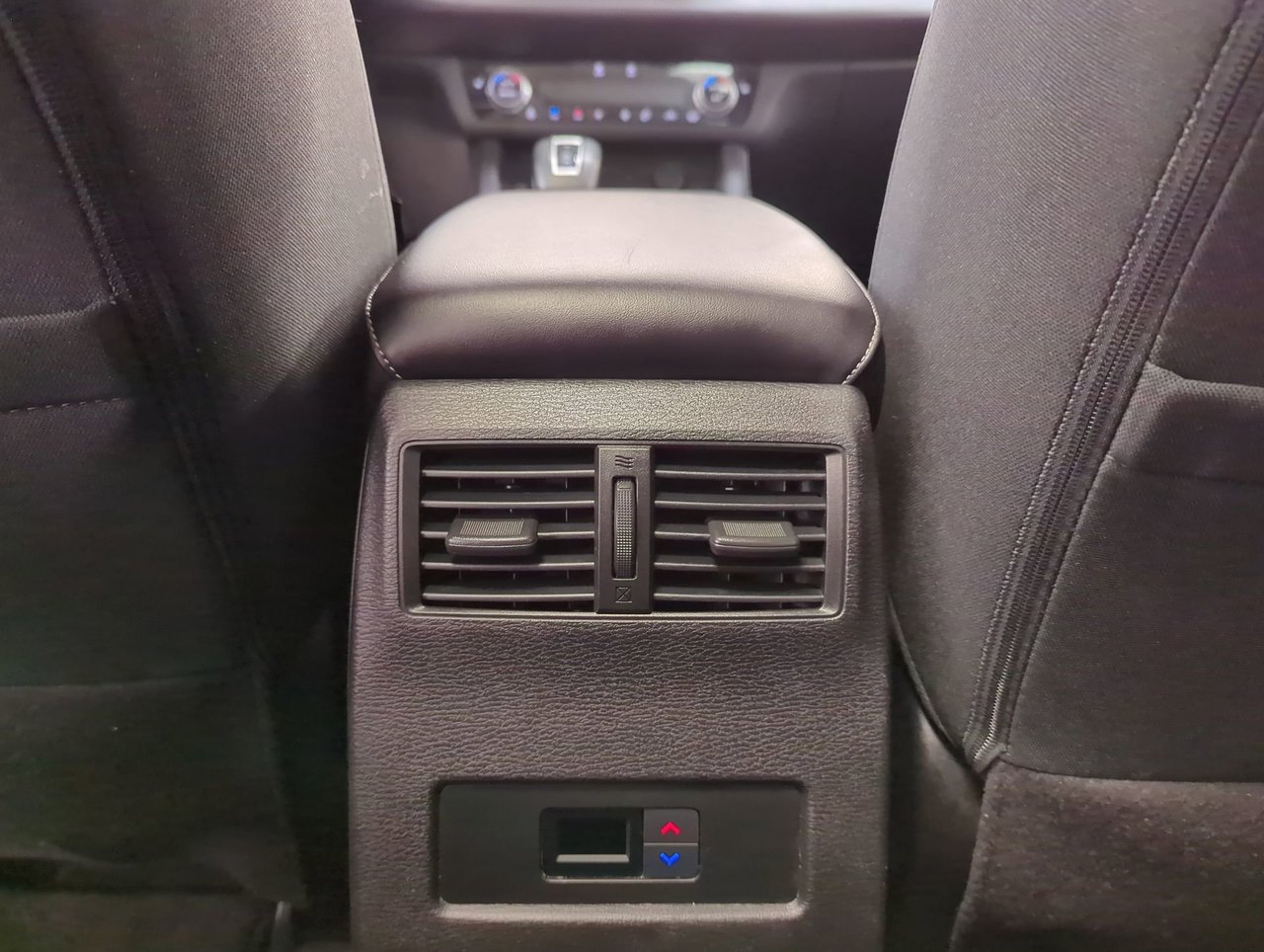 2024 Mitsubishi Outlander SE-19