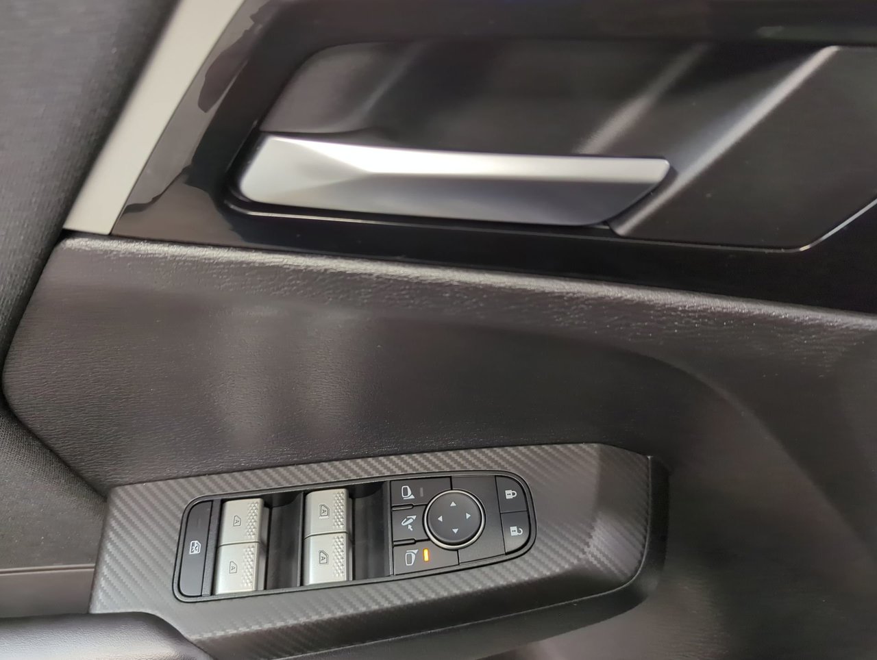 2024 Mitsubishi Outlander SE-12