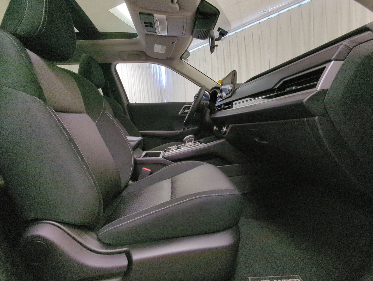 2024 Mitsubishi Outlander SE-25