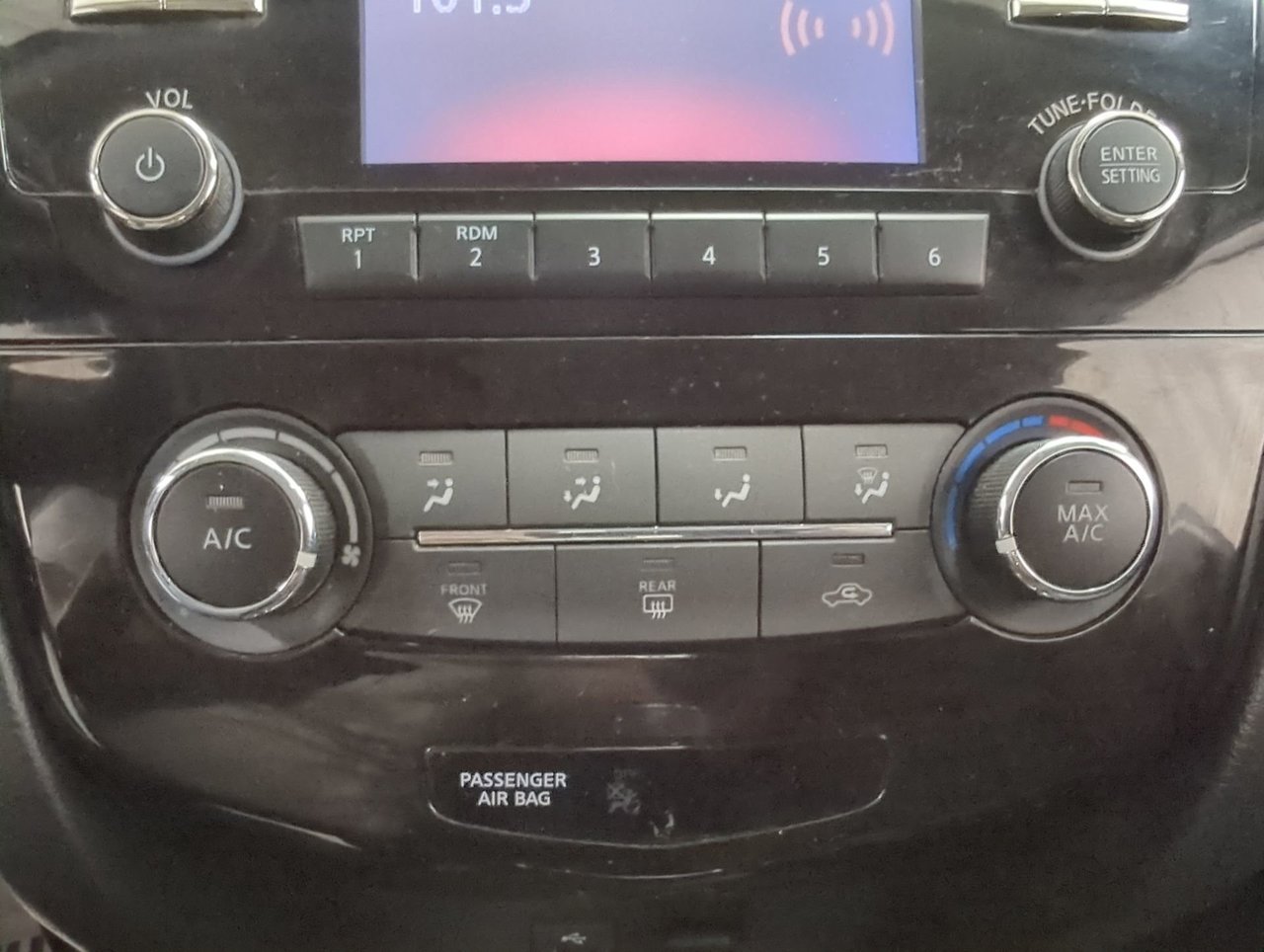 2018 Nissan Qashqai SV-17