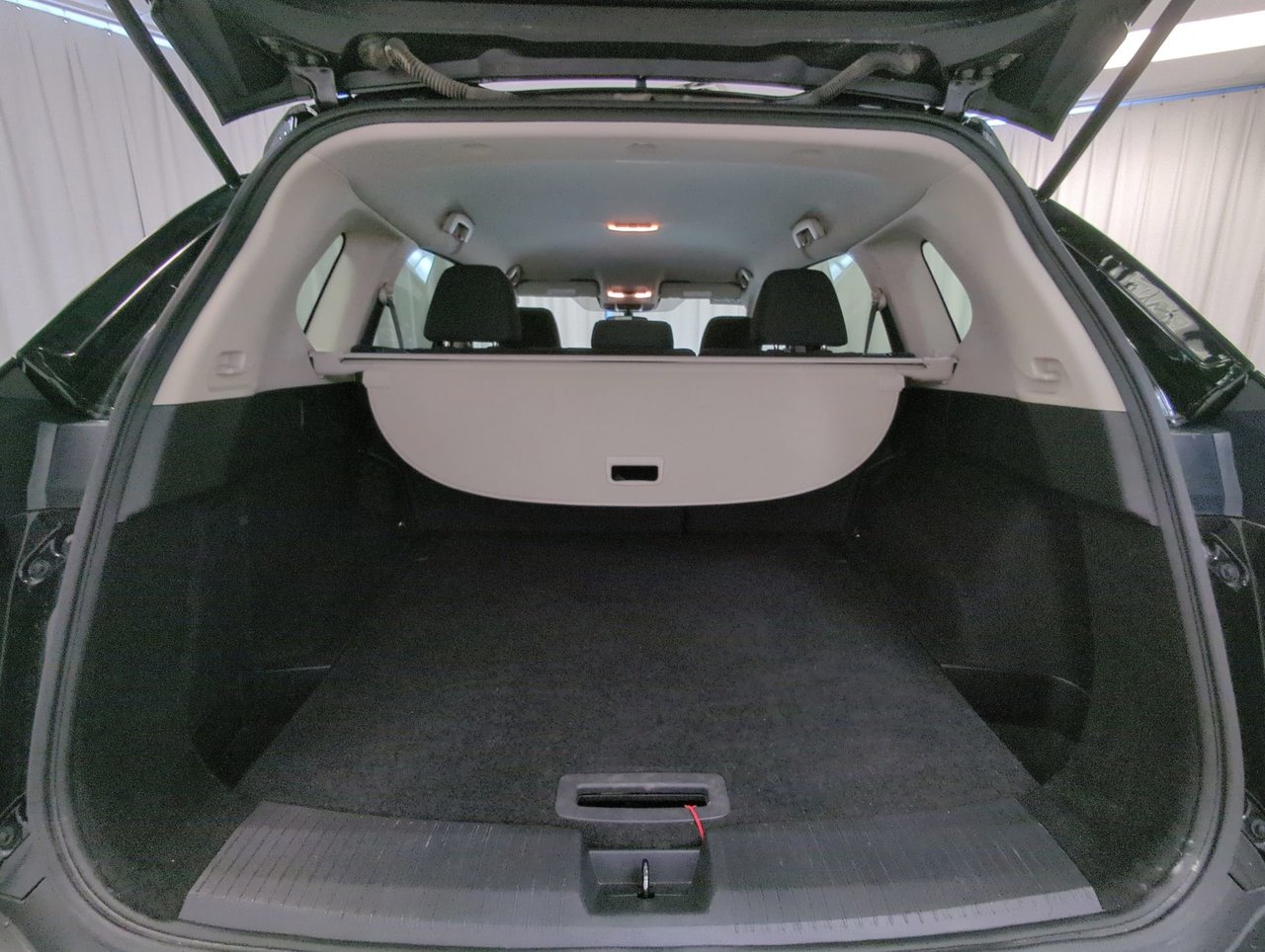 2023 Nissan Rogue S-21