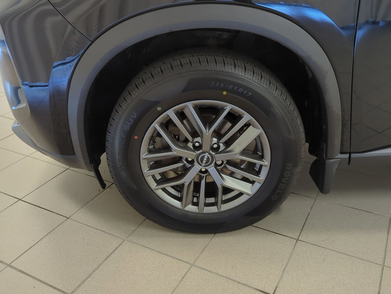 2023 Nissan Rogue S-9