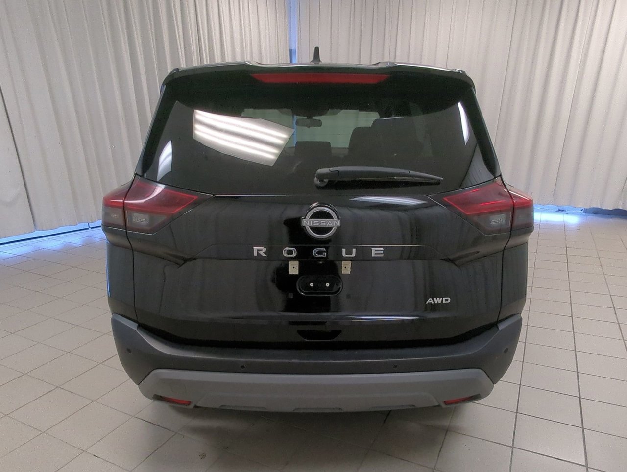 2023 Nissan Rogue S-6