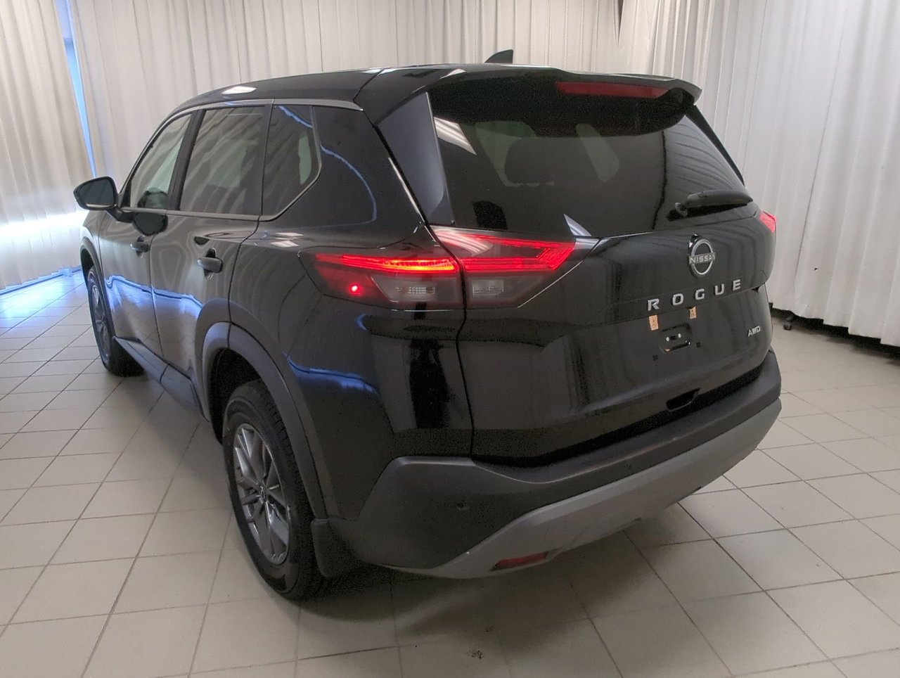 2023 Nissan Rogue S-5