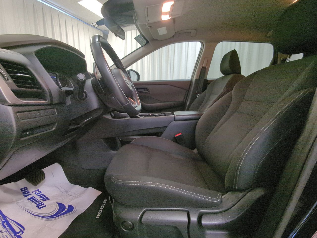 2023 Nissan Rogue S-10