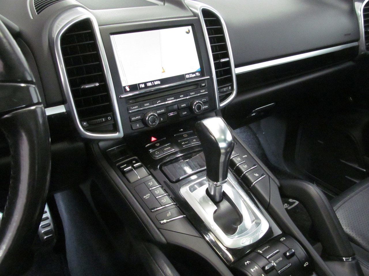 2012 Porsche Cayenne S-5